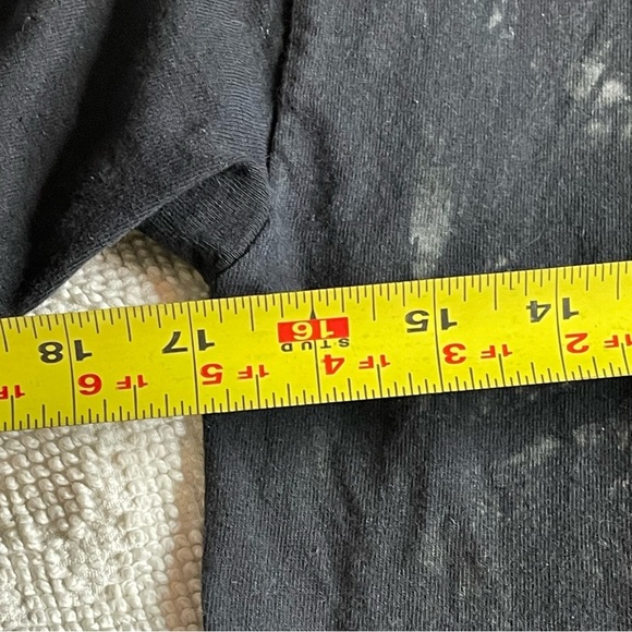 Rare VTG WWE Authentic The Undertaker Cemetary Graveyard T Shirt 2000s Small - Picture 6 of 7